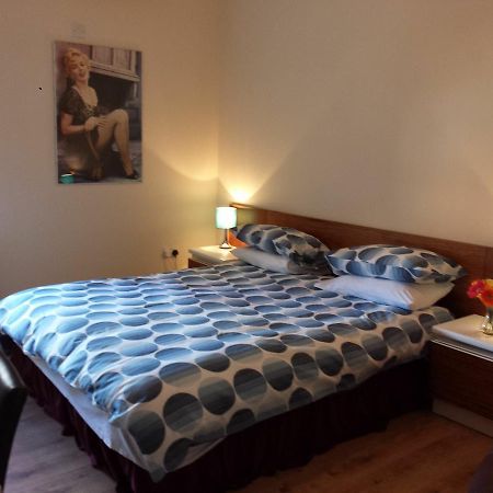 Inn On The Broadway Woking Extérieur photo